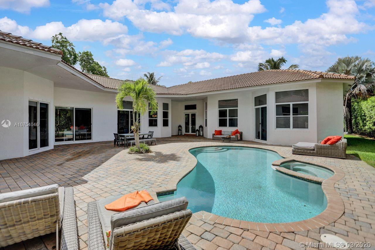 Weston, FL 33327,1433 Victoria Isle Dr