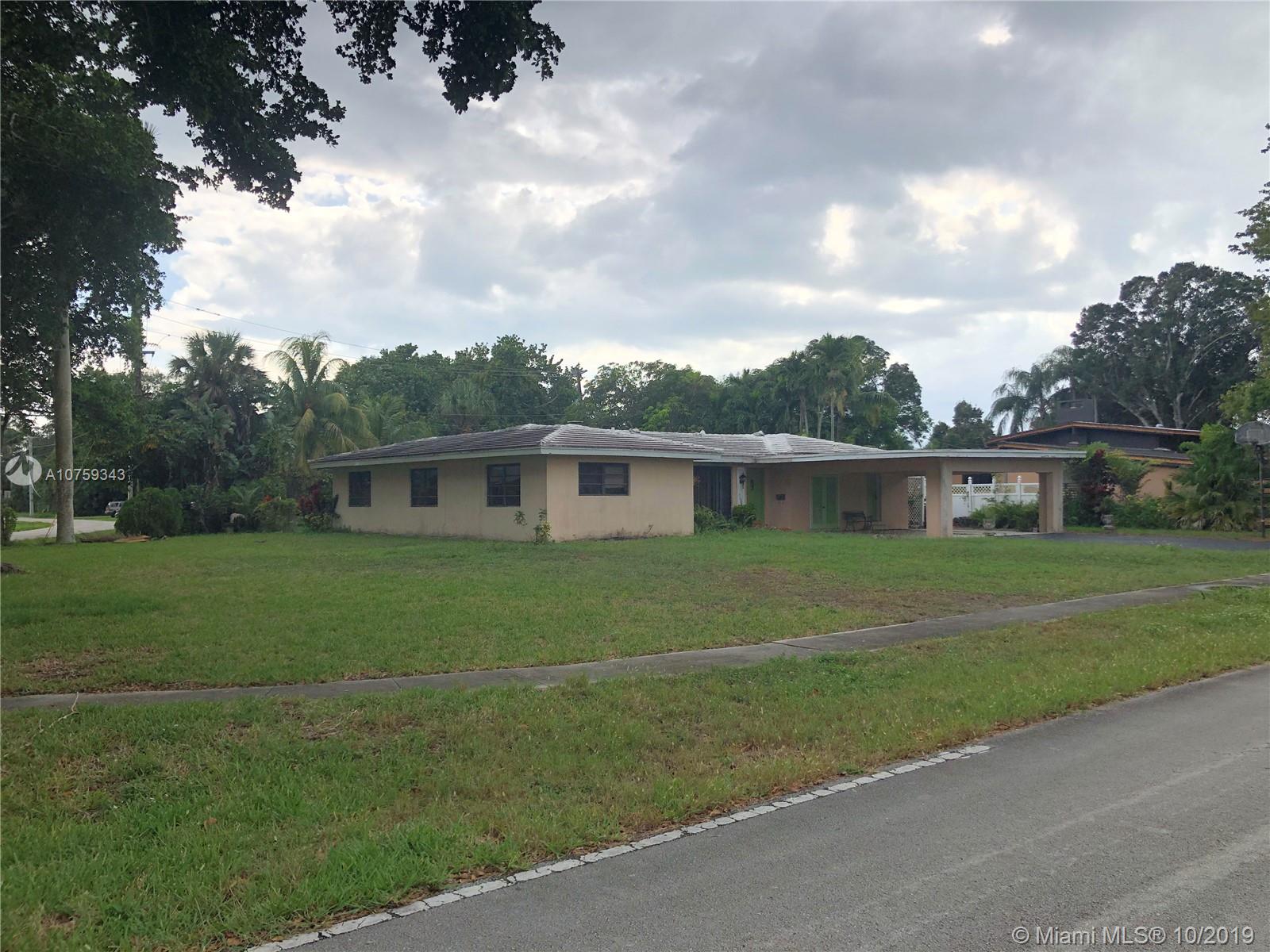 Plantation, FL 33317,6112 Rose Ter