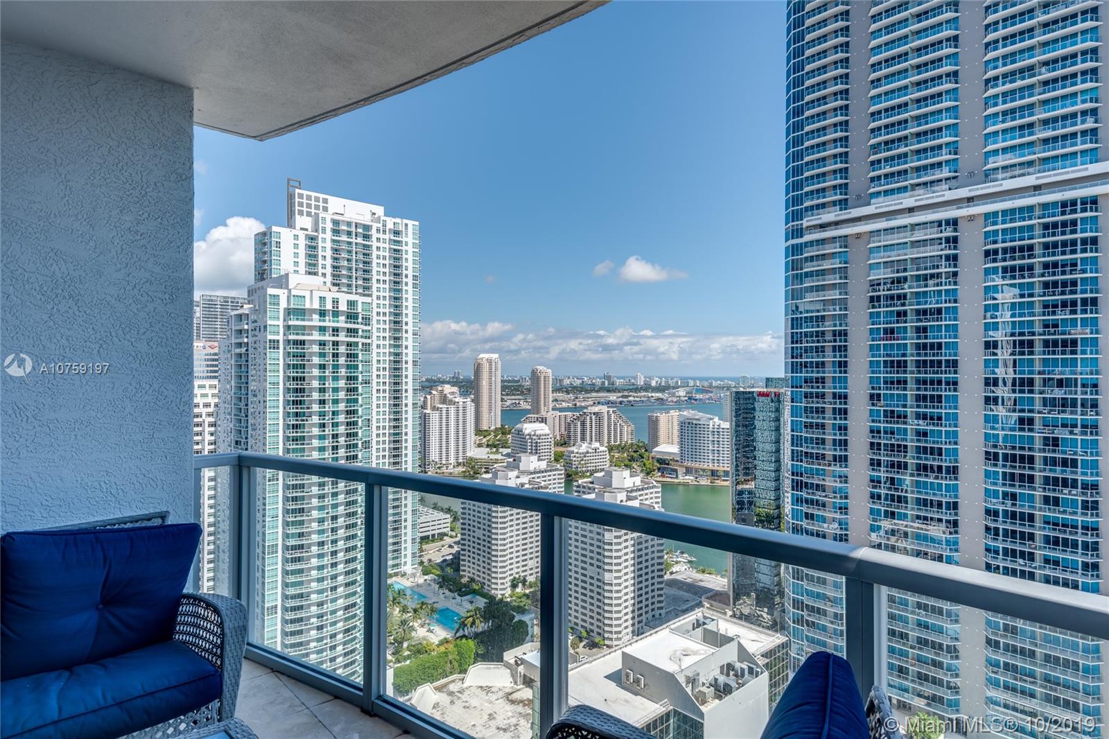 1060 Brickell Ave #3703, Miami, FL 33131