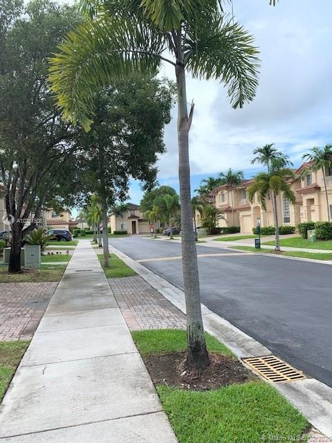 Doral, FL 33178,7033 NW 115th Ct