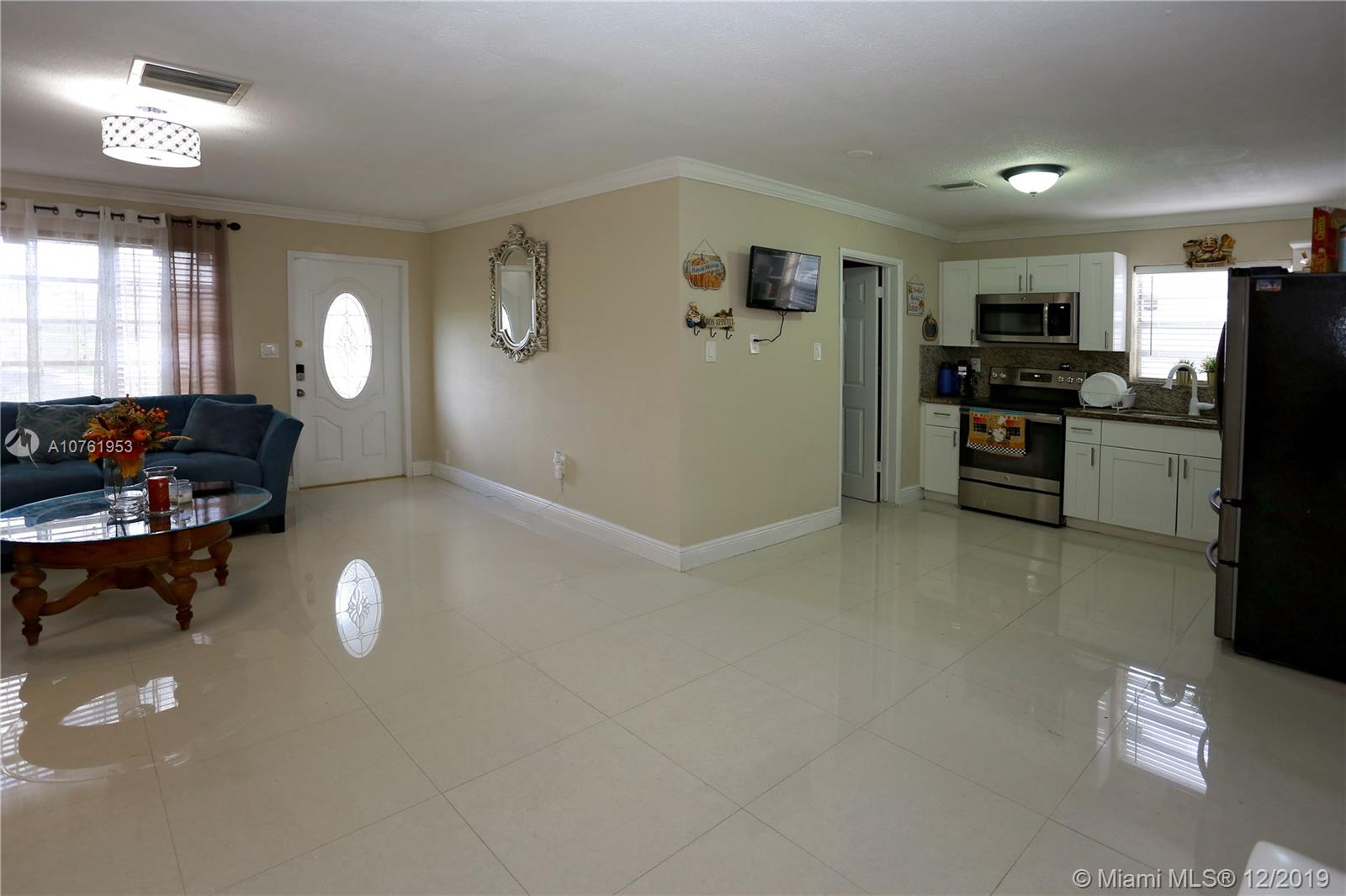 Pembroke Pines, FL 33023,6813 SW 10th Ct