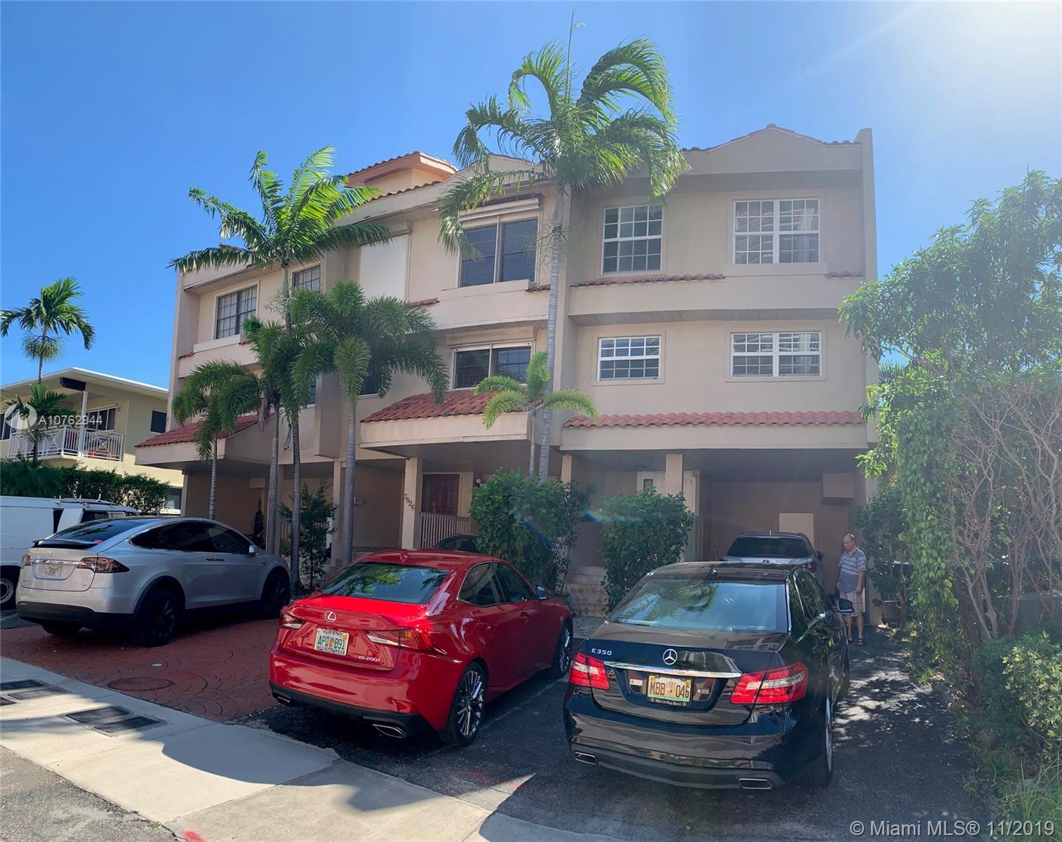 North Miami Beach, FL 33160,3822 NE 171st St #3