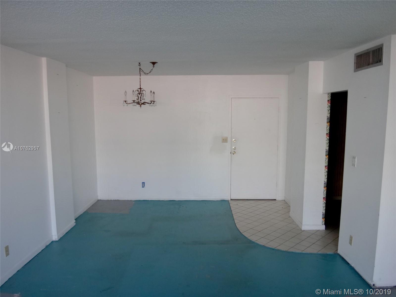 Hallandale Beach, FL 33009,3113 S Ocean Dr #502