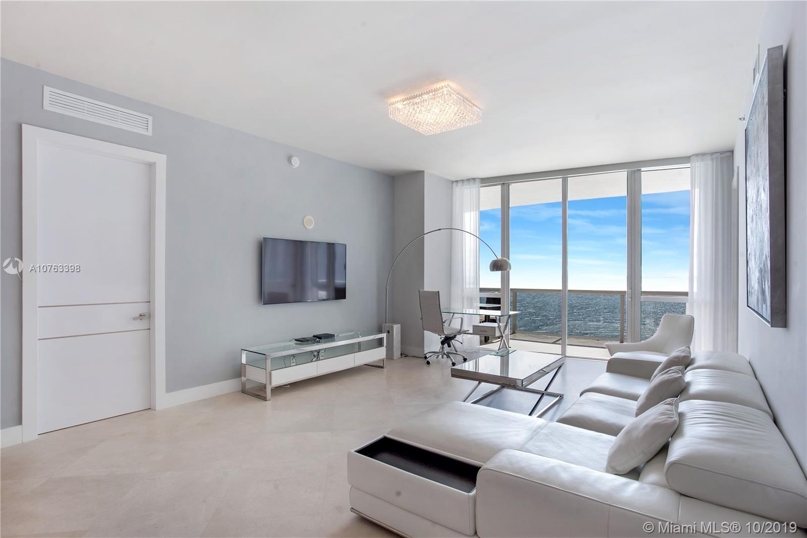 Sunny Isles Beach, FL 33160,15901 Collins Ave #1907