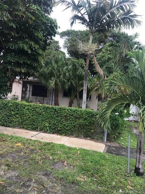 4435 E 8th Ln, Hialeah, FL 33013