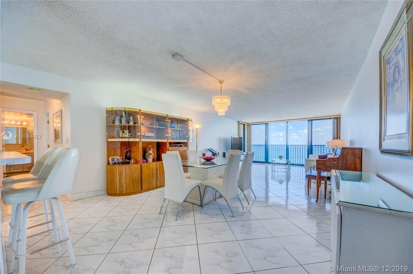 Hollywood, FL 33019,2201 S Ocean Dr #2103