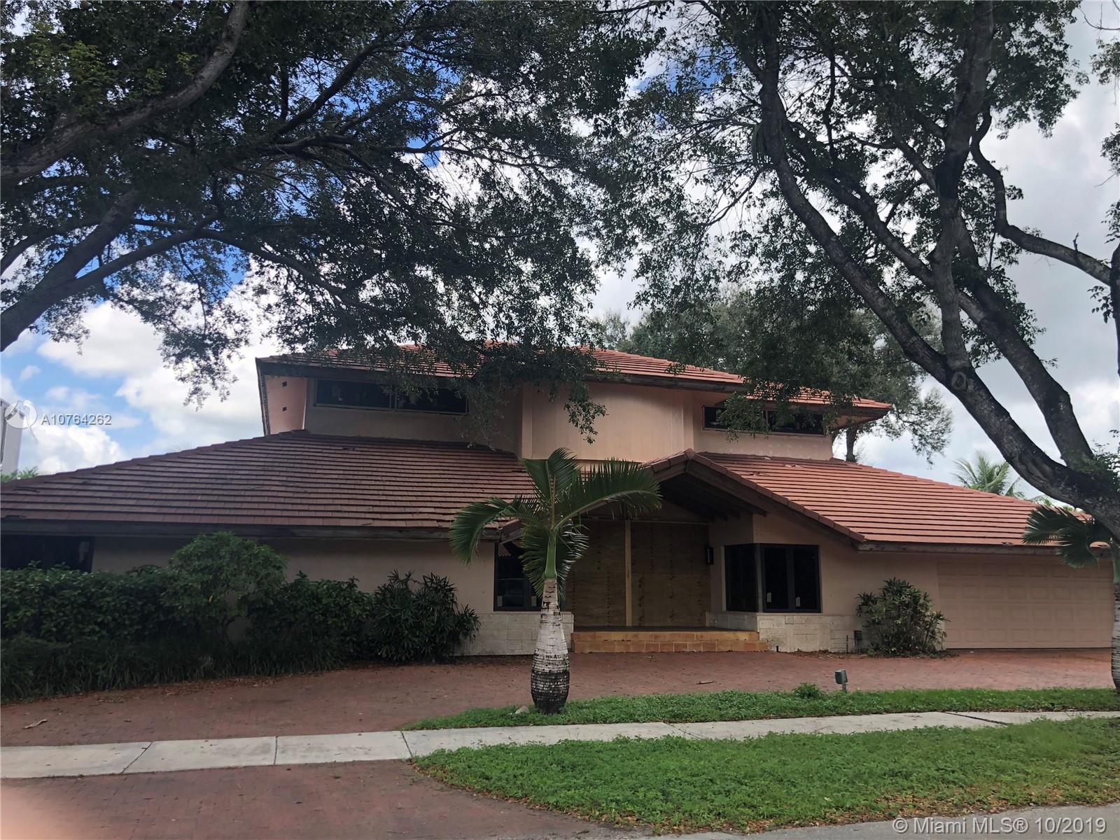 16020 E Troon Circle, Miami Lakes, FL 33014