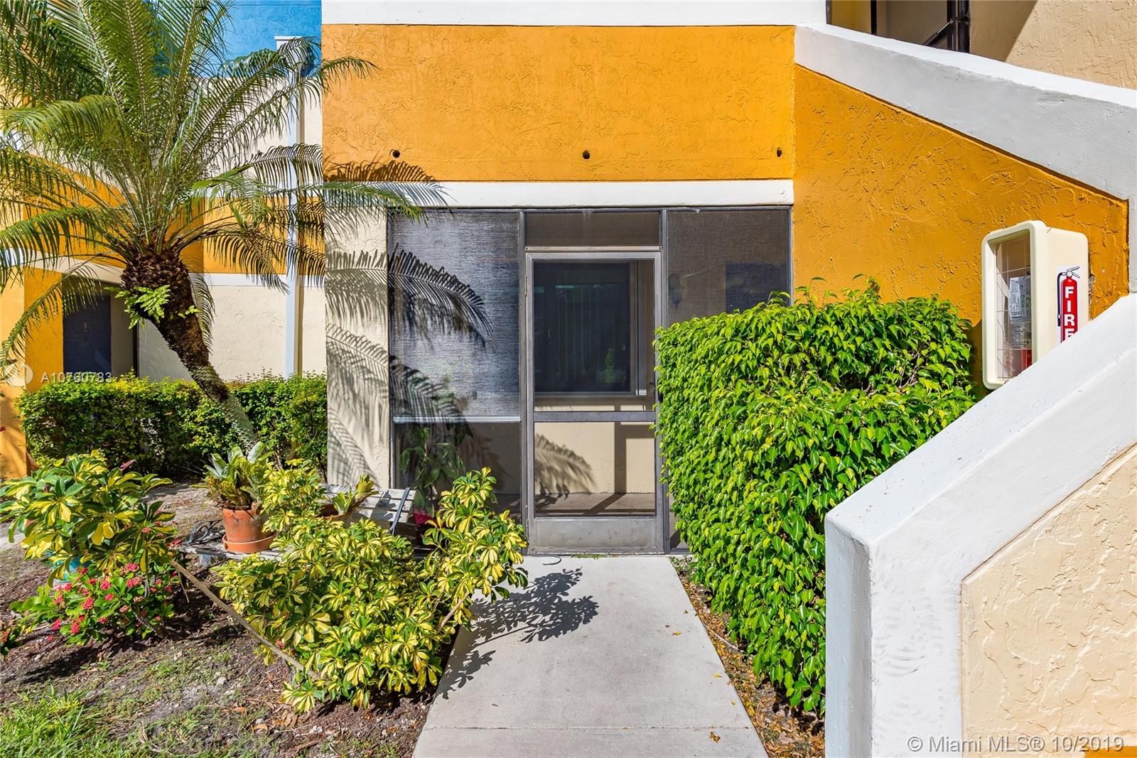 189 Lakeview Dr #104, Weston, FL 33326