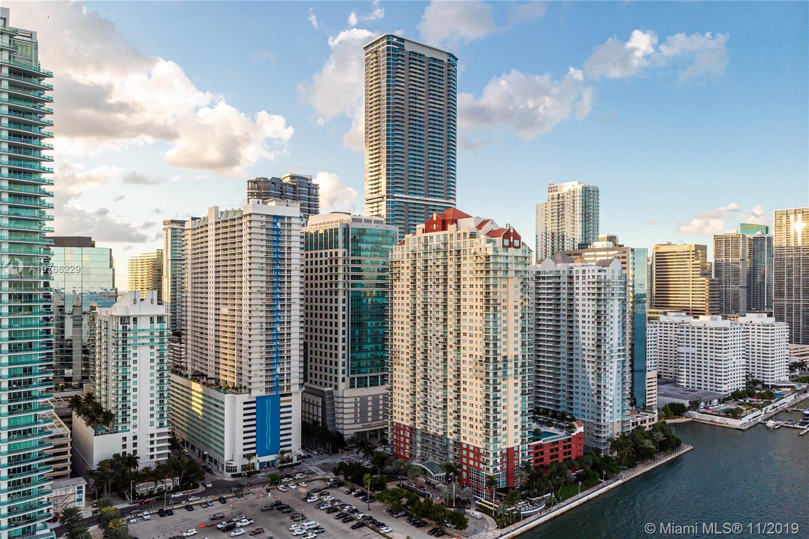 Miami, FL 33131,1200 Brickell Bay Dr #1807