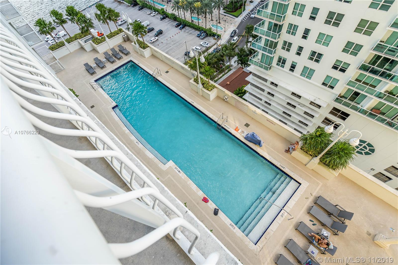 Miami, FL 33131,1200 Brickell Bay Dr #1807