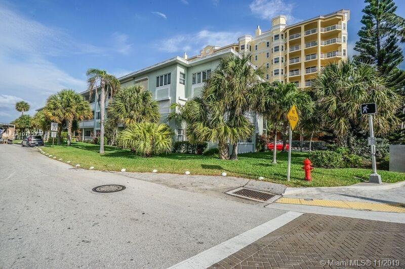 Pompano Beach, FL 33062,2020 Terra Mar Dr. #208