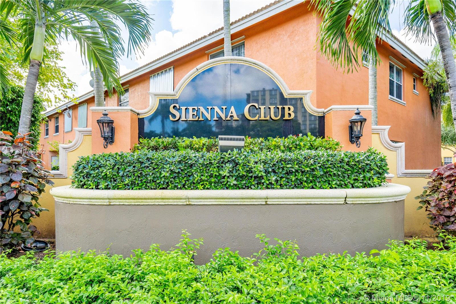 Lauderhill, FL 33319,6734 Sienna Club Pl