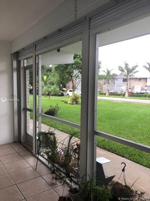 Hollywood, FL 33021,532 S Luna Ct #1