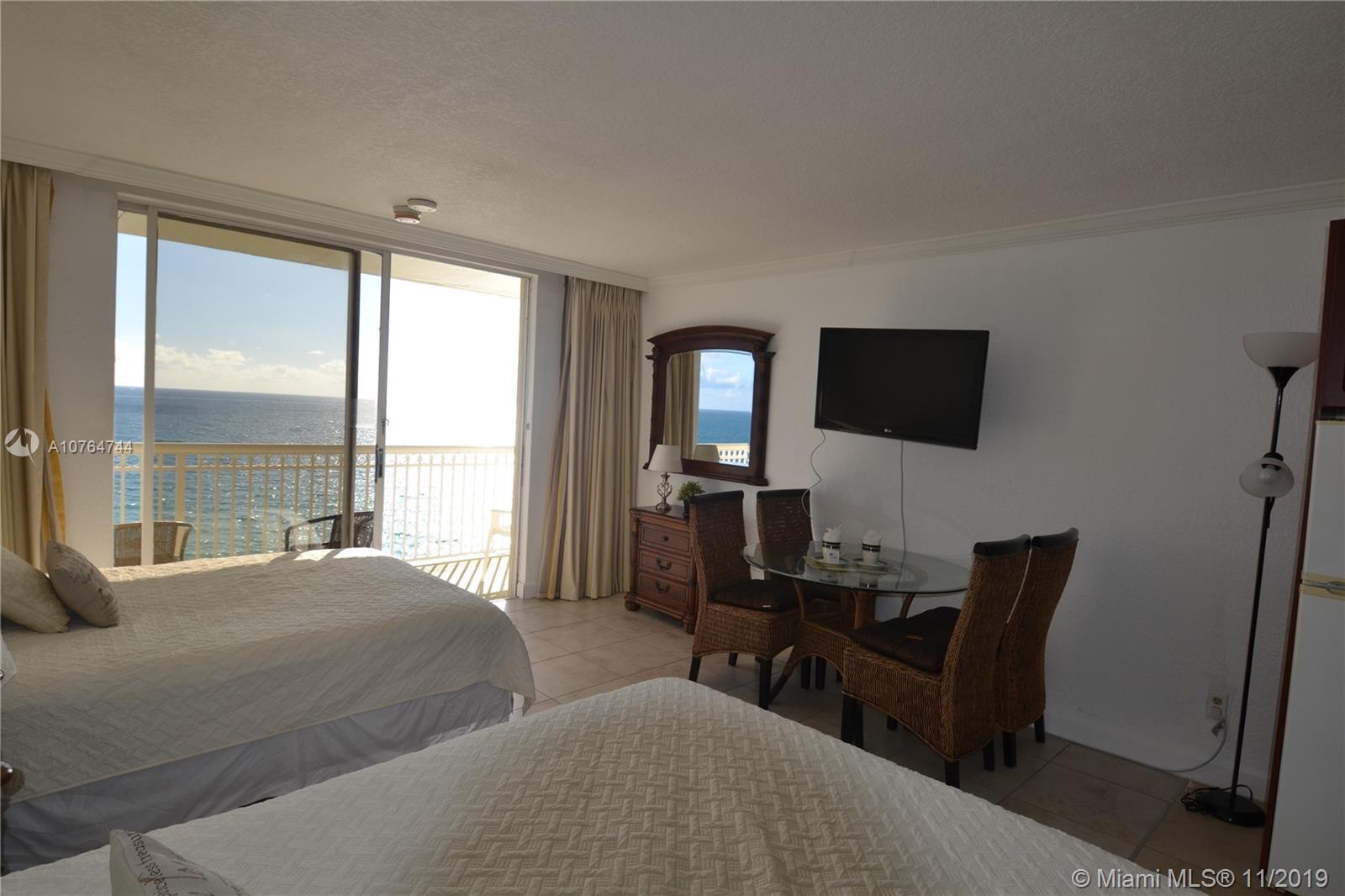 Sunny Isles Beach, FL 33160,19201 E Collins Ave #1111