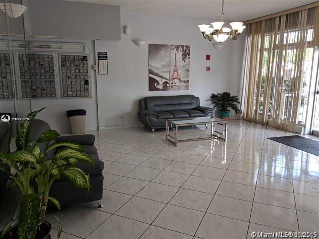 North Miami Beach, FL 33162,16740 NE 9th Ave #304