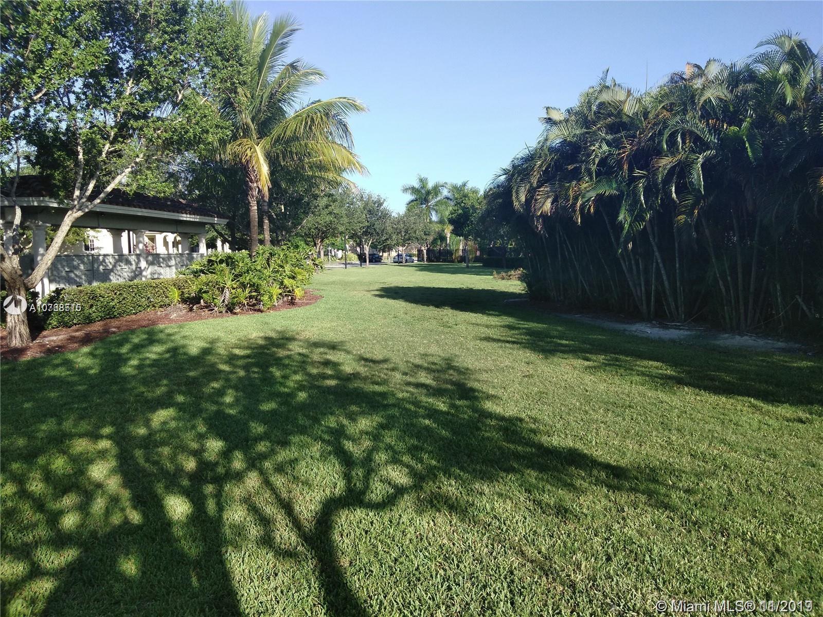 27463 SW 142nd Ave #27463, Homestead, FL 33032