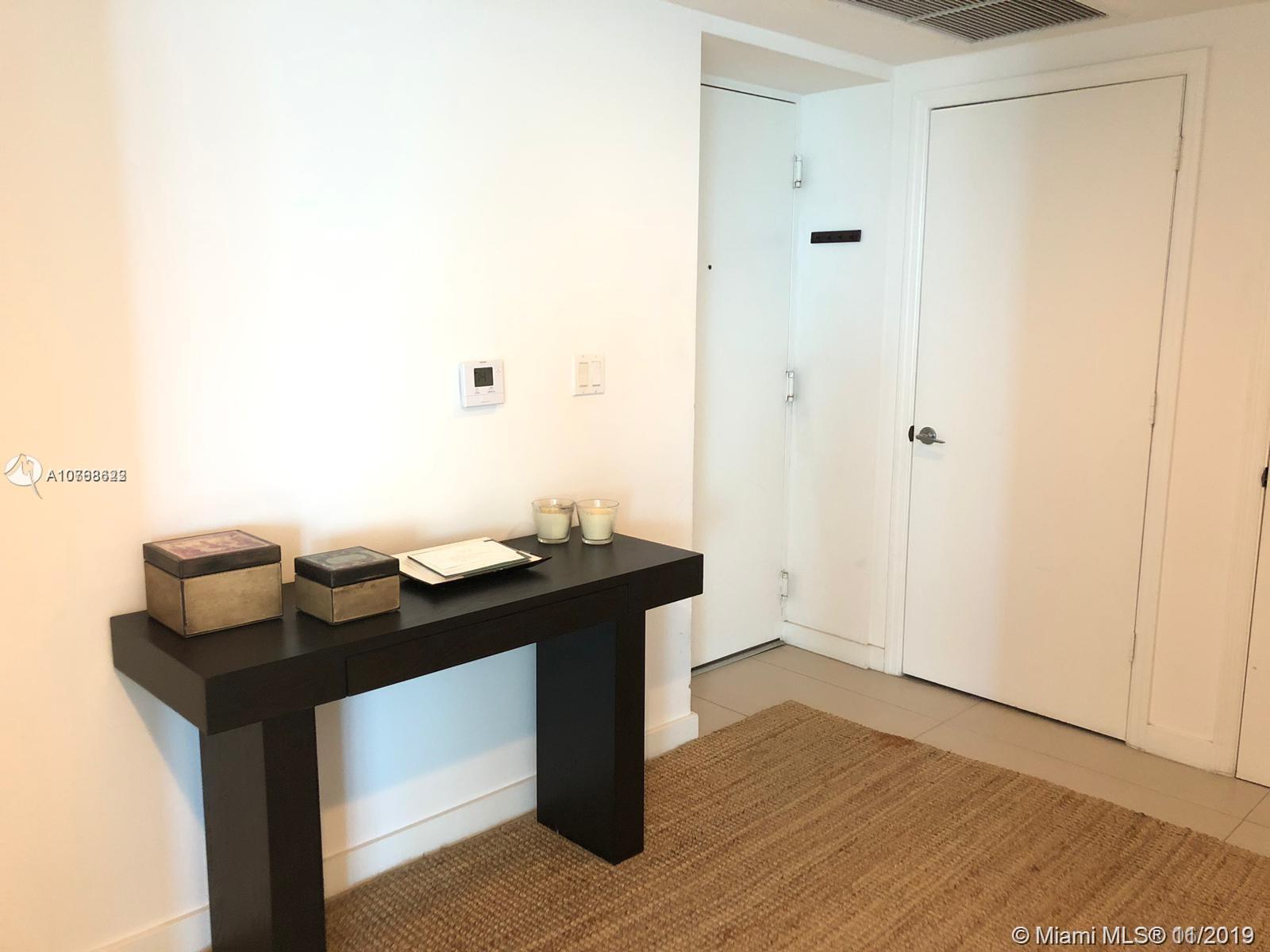 Miami, FL 33131,500 Brickell ave #2802