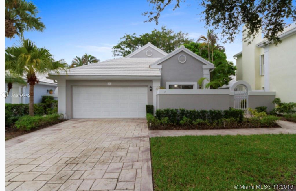 Palm Beach Gardens, FL 33418,7 Wyndham Ln