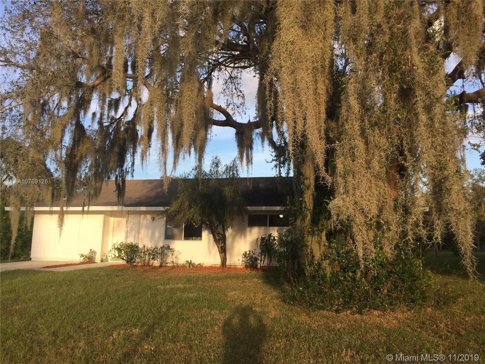 Lake Wales, FL 33898,824 Blackwood Drive