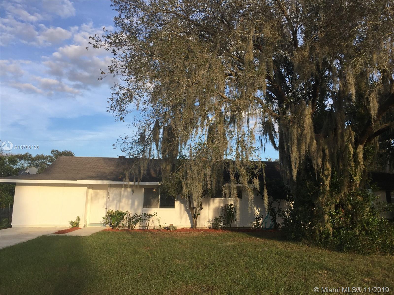 Lake Wales, FL 33898,824 Blackwood Drive