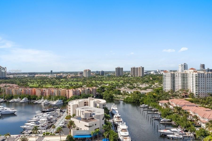 Aventura, FL 33180,19707 Turnberry Way #20K