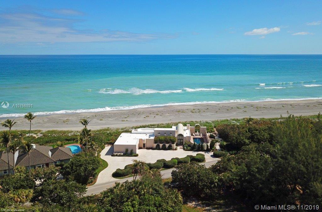 Hobe Sound, FL 33455,303 S Beach Rd