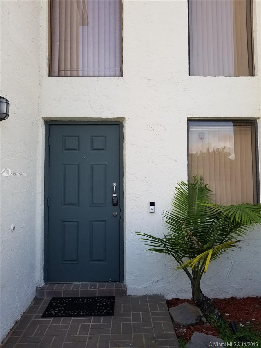 Miami, FL 33179,664 NE 195th St #664
