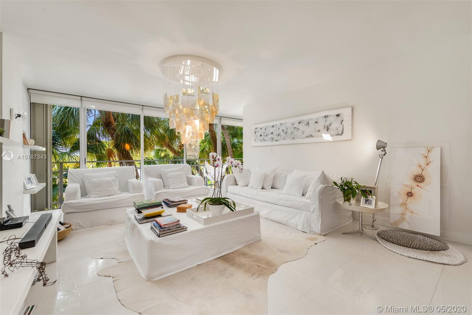 Key Biscayne, FL 33149,600 Grapetree Dr #3GN