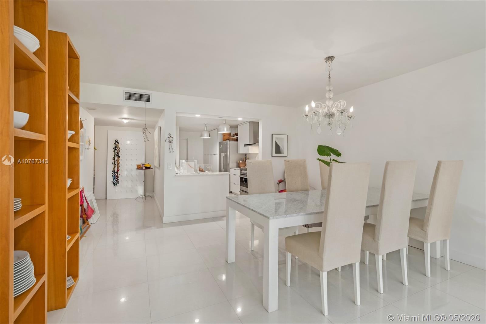 Key Biscayne, FL 33149,600 Grapetree Dr #3GN