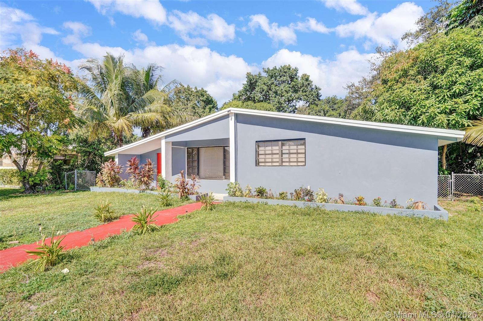 North Miami Beach, FL 33162,851 NE 158th St