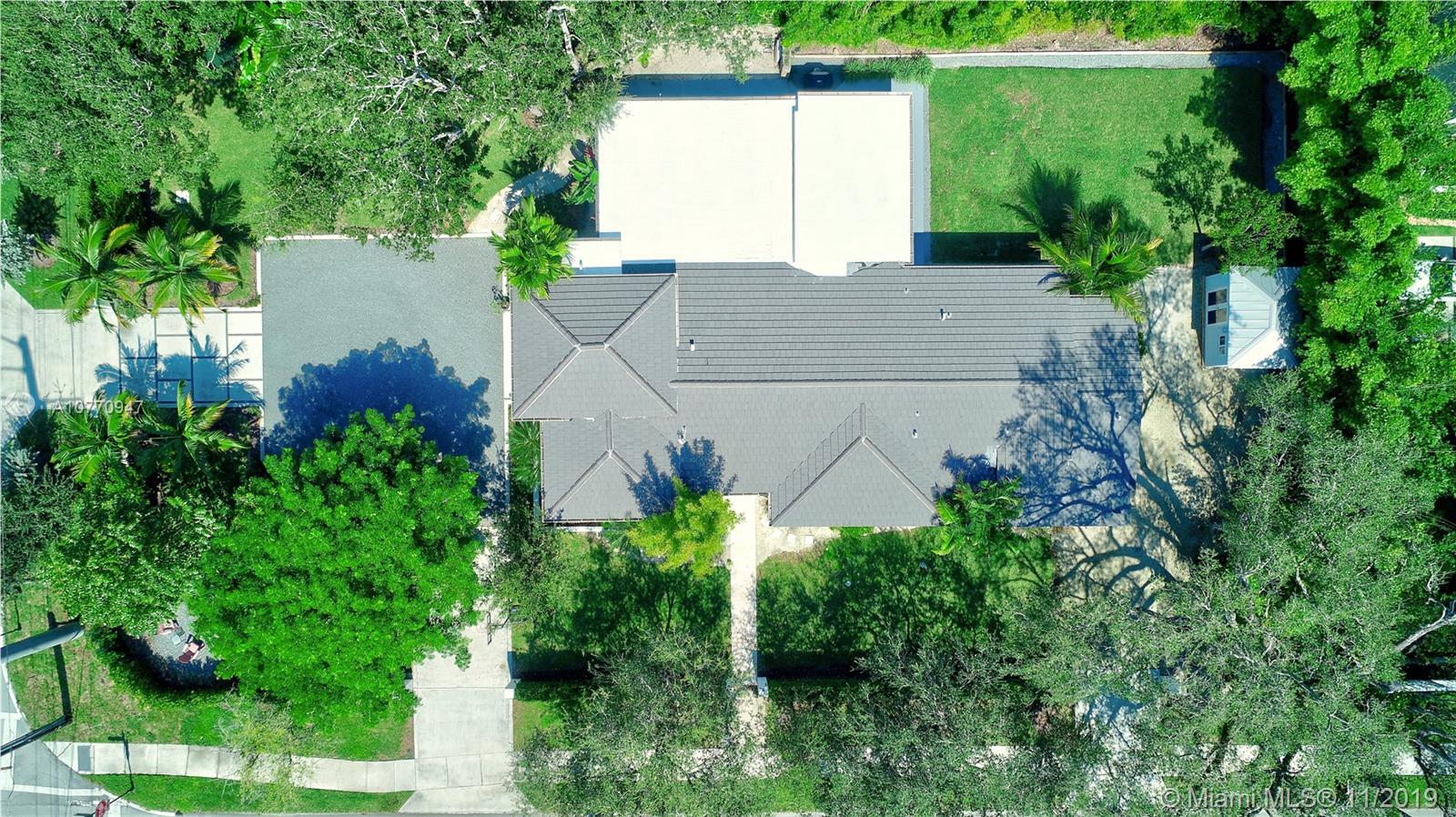 Pinecrest, FL 33156,5995 SW 102nd St