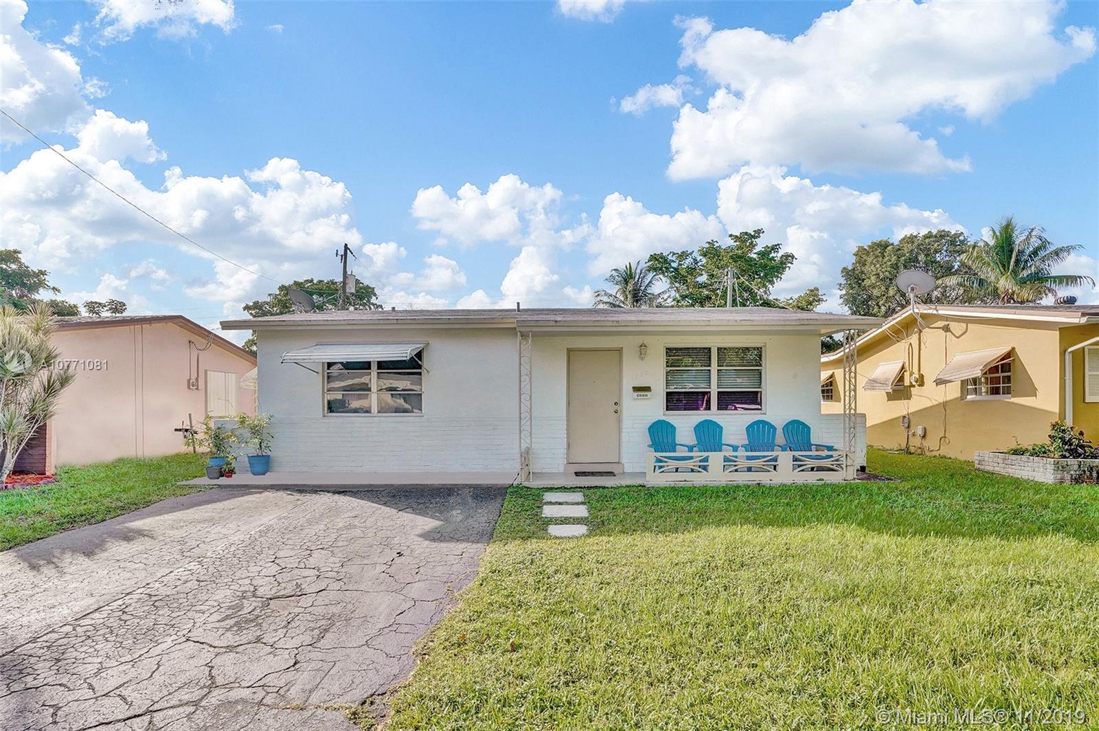 6888 NW 30th St, Sunrise, FL 33313