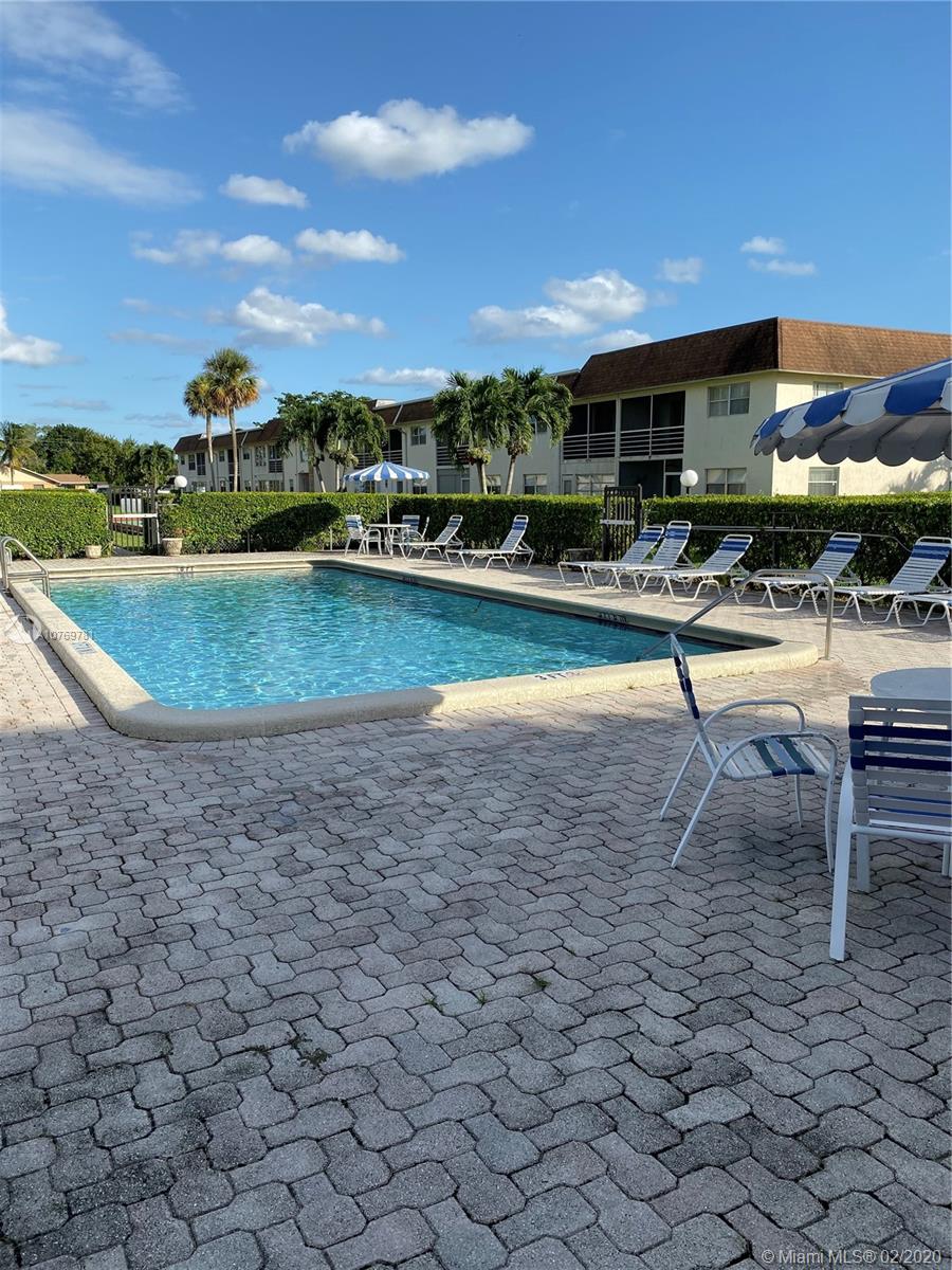 Boca Raton, FL 33428,9855 Sandalfoot Blvd #318