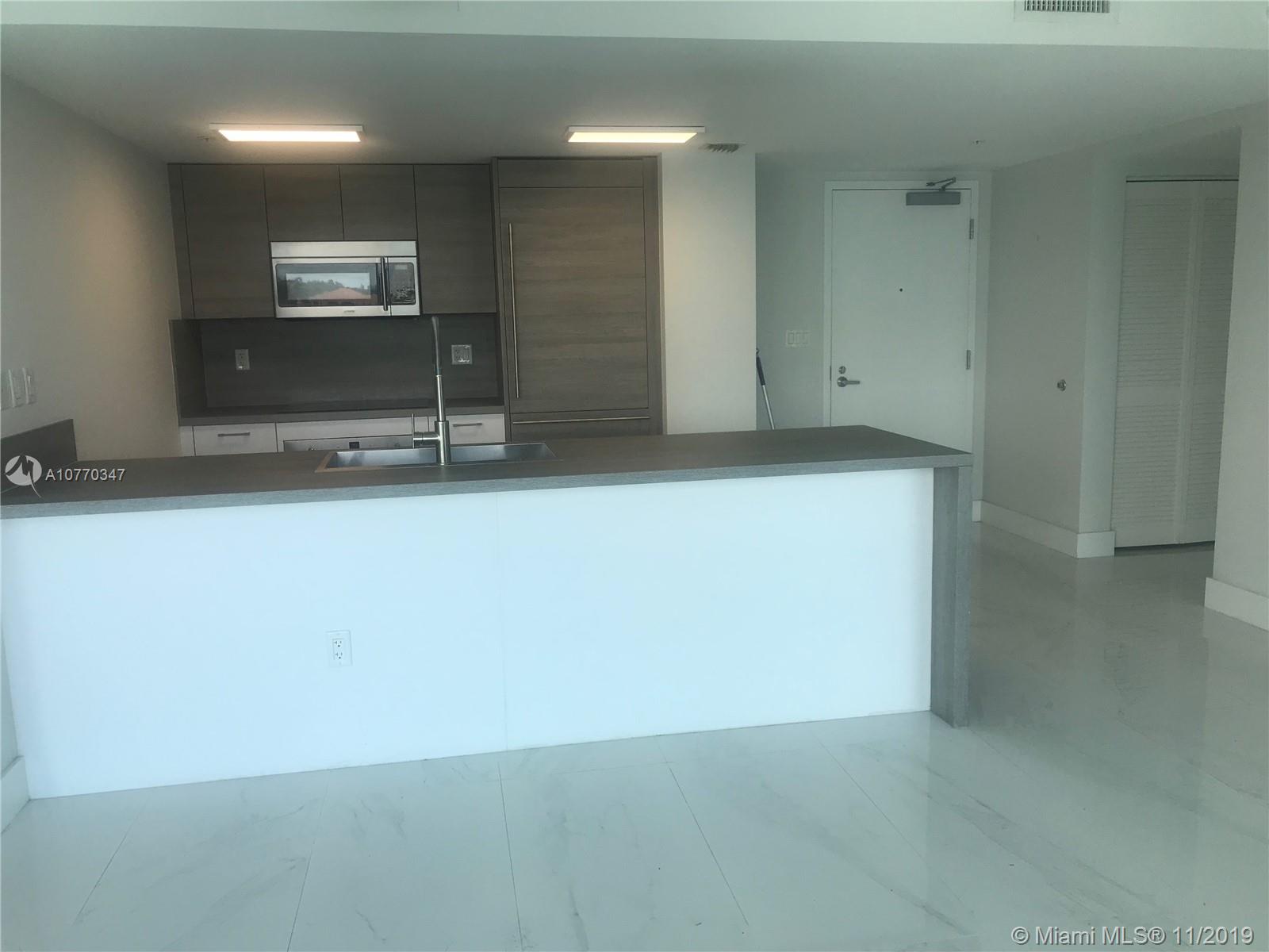 Sunny Isles Beach, FL 33160,400 Sunny Isles Blvd #305