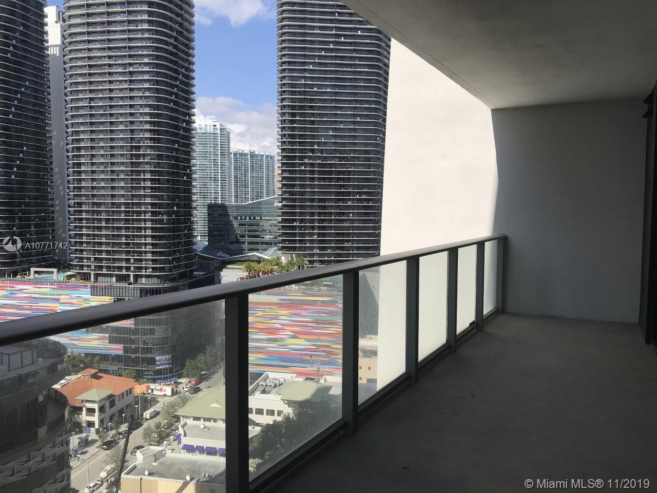 Miami, FL 33131,1010 Brickell Ave #2207