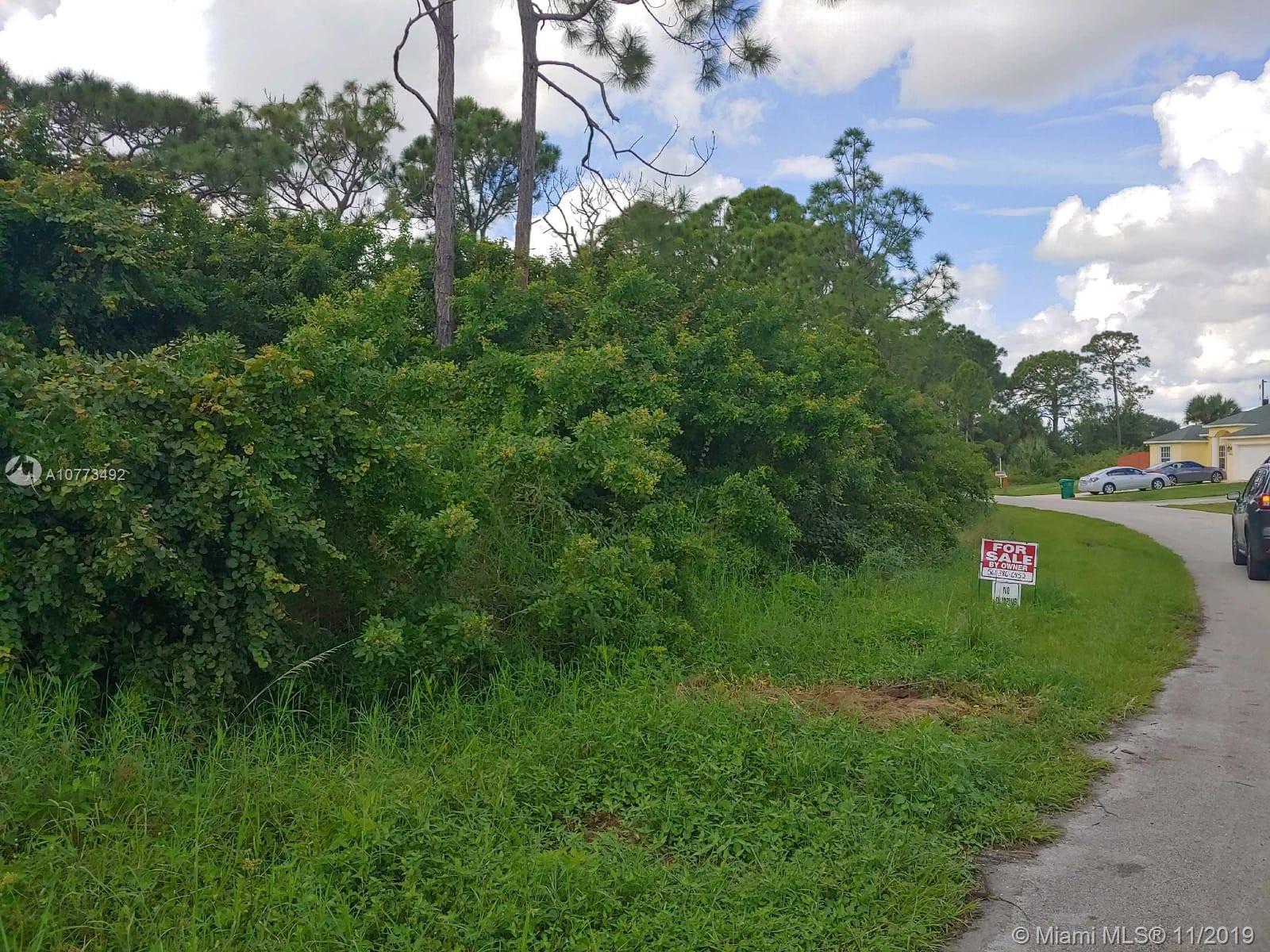 Port St. Lucie, FL 34953,217 SW Milburn Circle