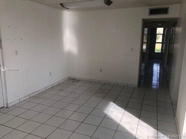 Miami, FL 33174,9431 SW 4th St #201