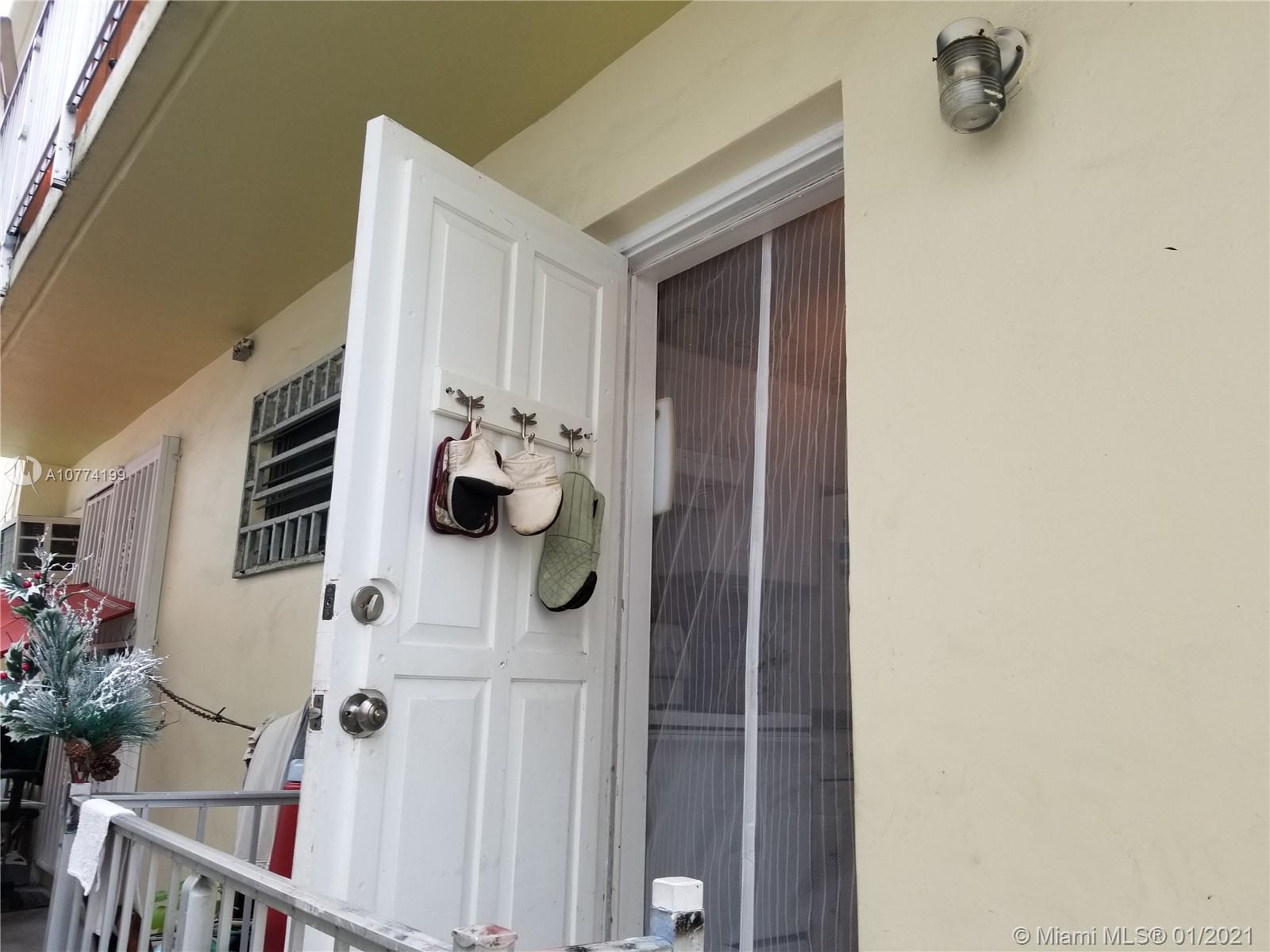 Miami Beach, FL 33139,944 Meridian Ave #3