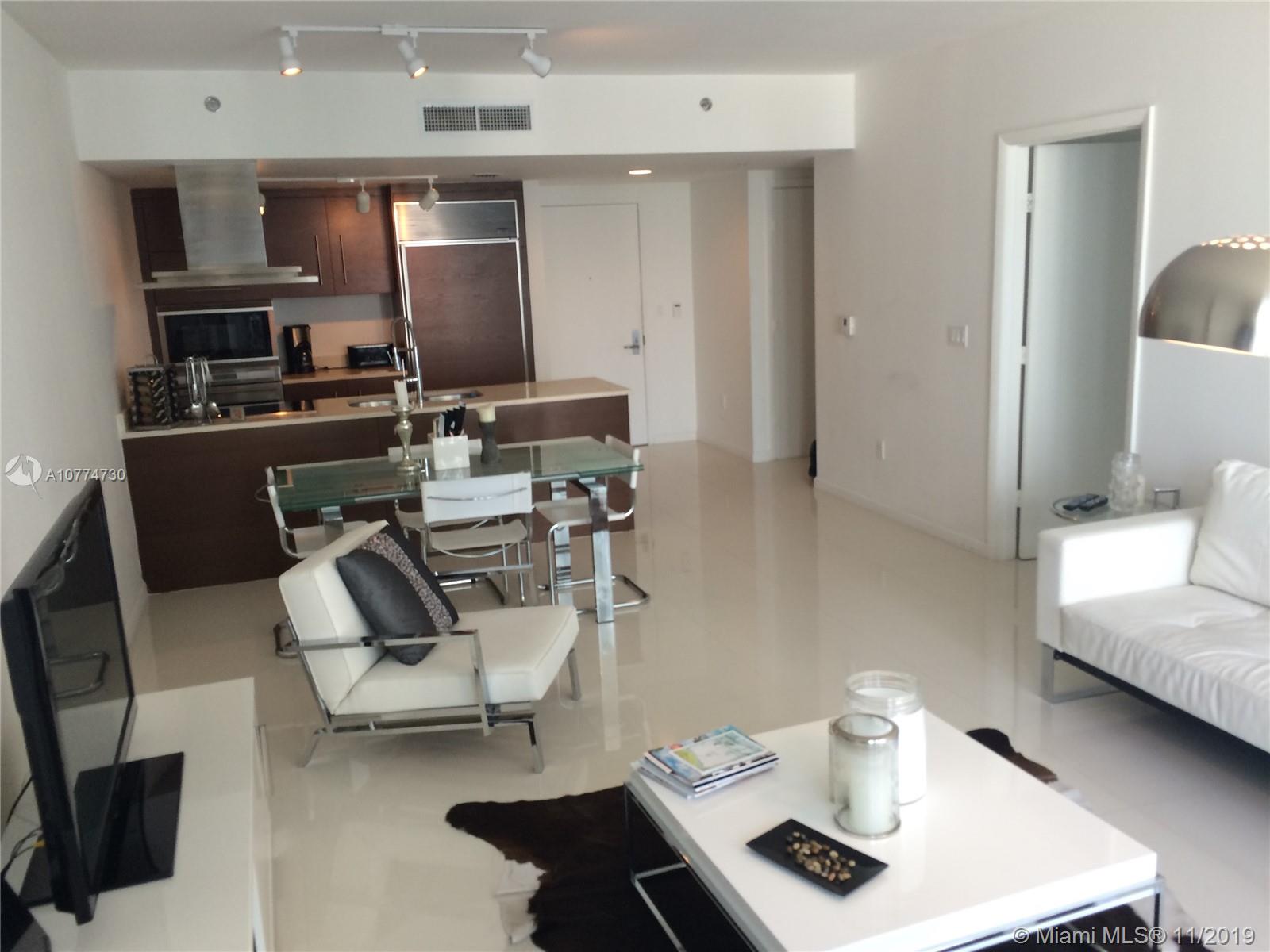 Miami, FL 33131,485 Brickell Ave #2207