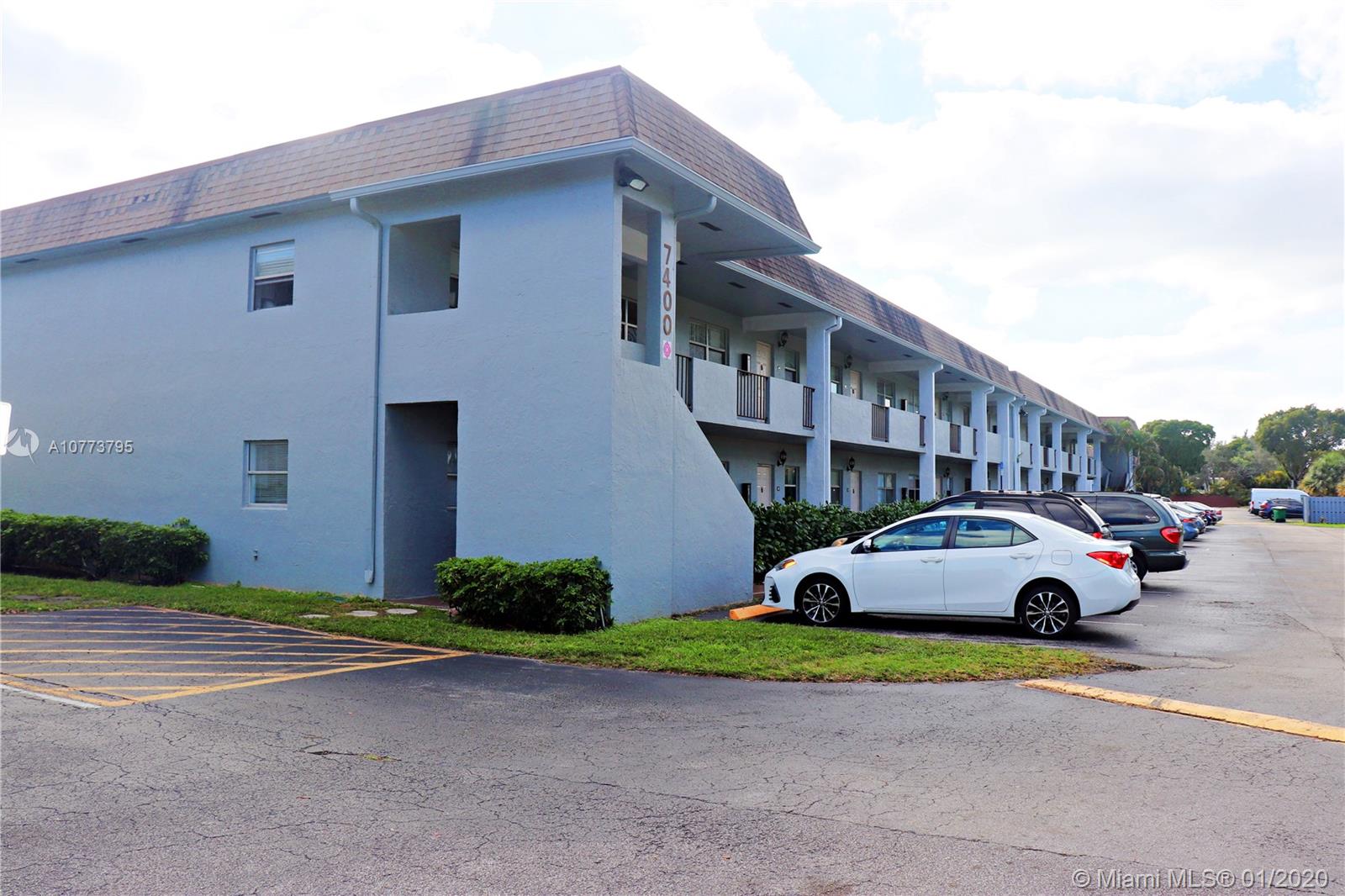 7400 NW 85th Ct #101,  Tamarac,  FL 33321