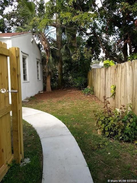 Miami, FL 33138,679 NE 87th St