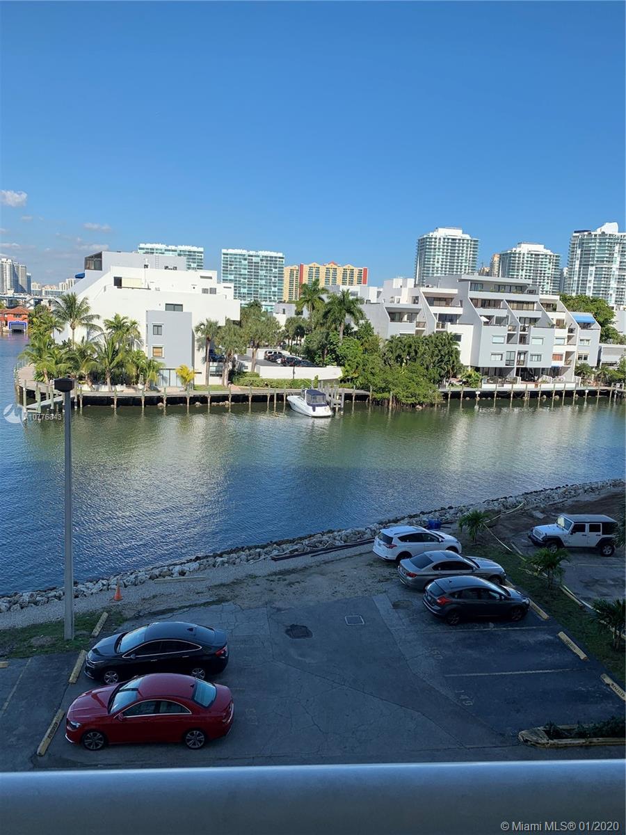 Sunny Isles Beach, FL 33160,400 Kings Point Dr #415