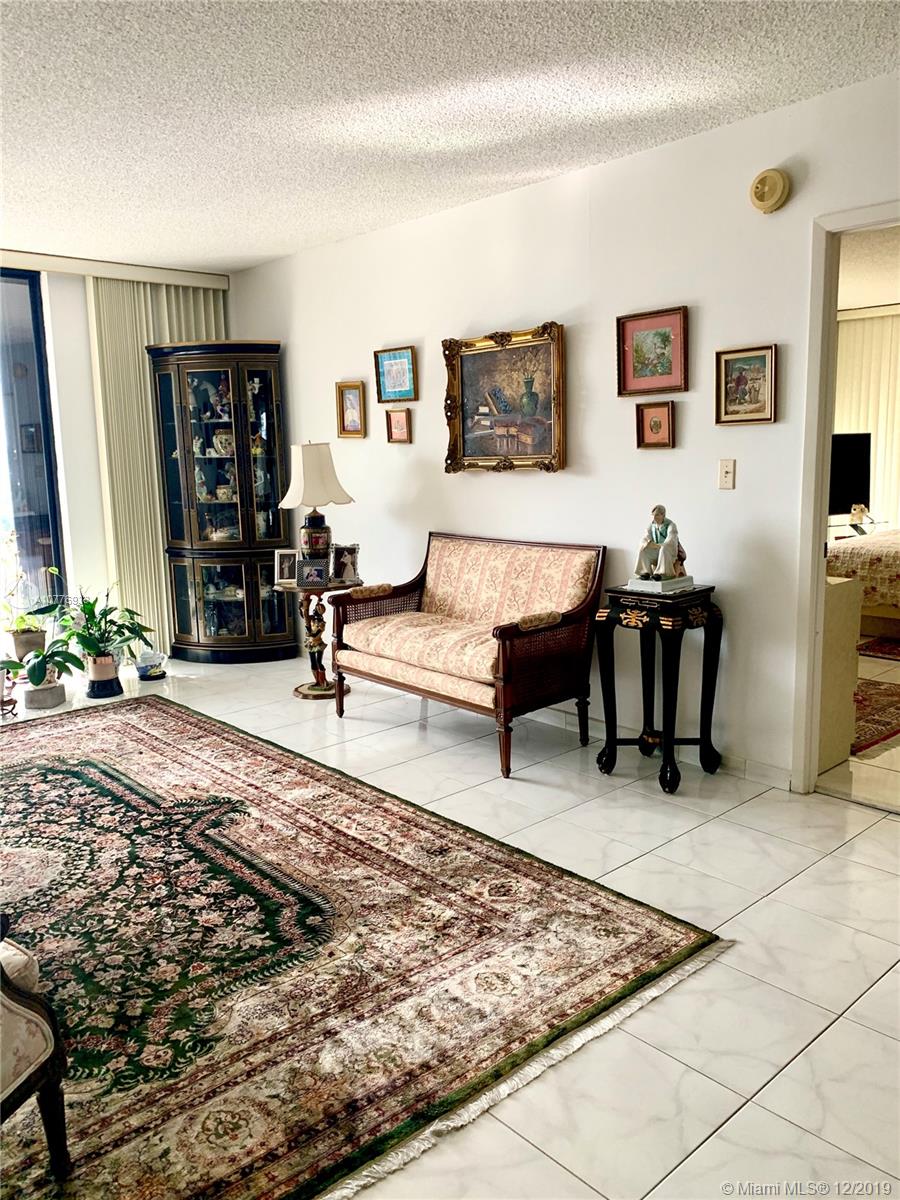 Hallandale Beach, FL 33009,2500 Parkview Dr #1121