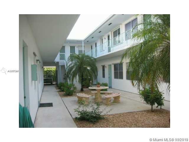 1824 Monroe St #8, Hollywood, FL 33020