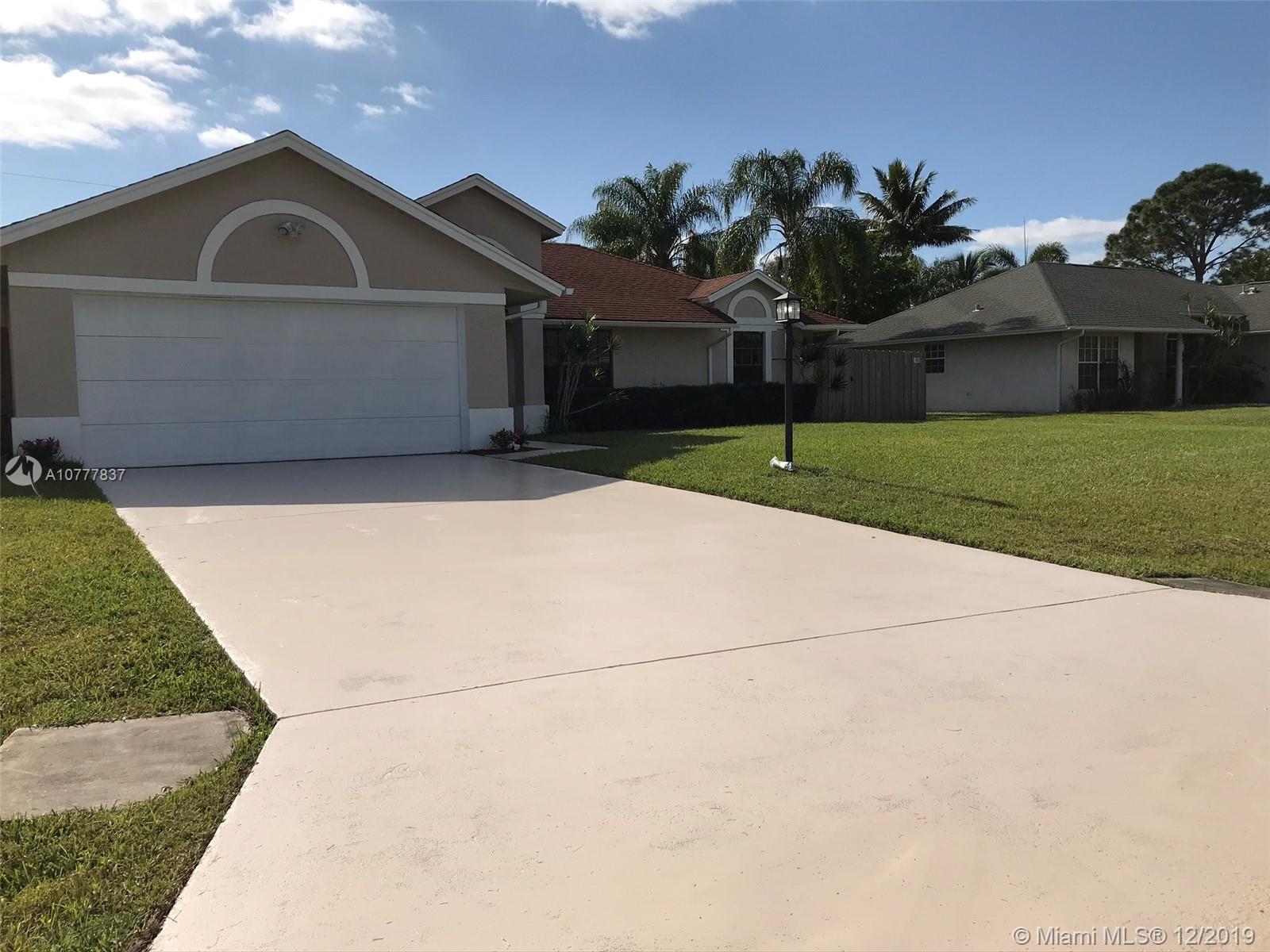 2656 SE Brevard Ave, Port St. Lucie, FL 34952