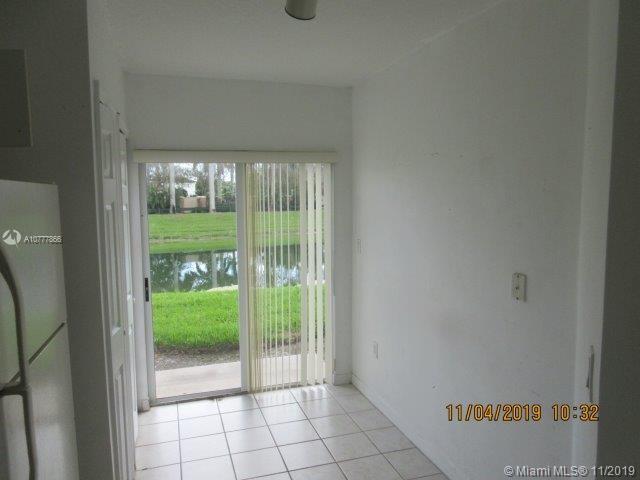 Homestead, FL 33033,925 NE 34th Ave #102