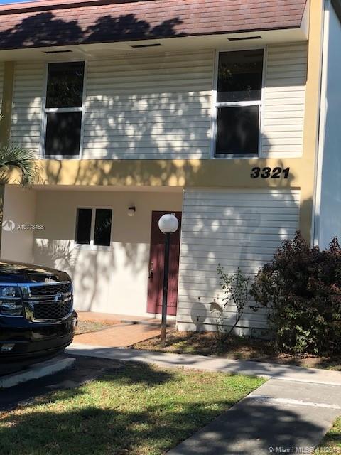 3321 Farragut St #7H, Hollywood, FL 33021