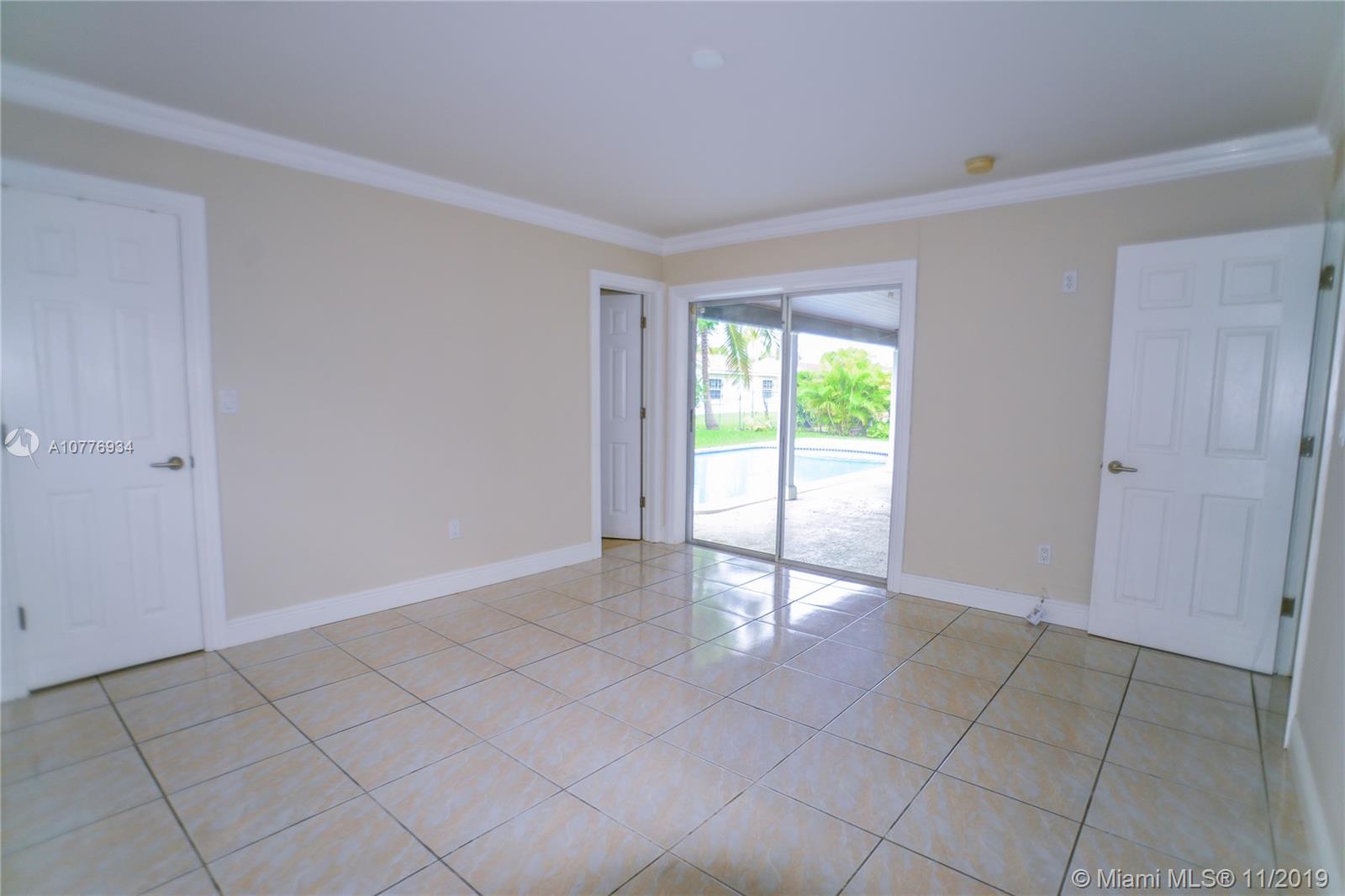 Cutler Bay, FL 33189,20600 SW 82nd Ave