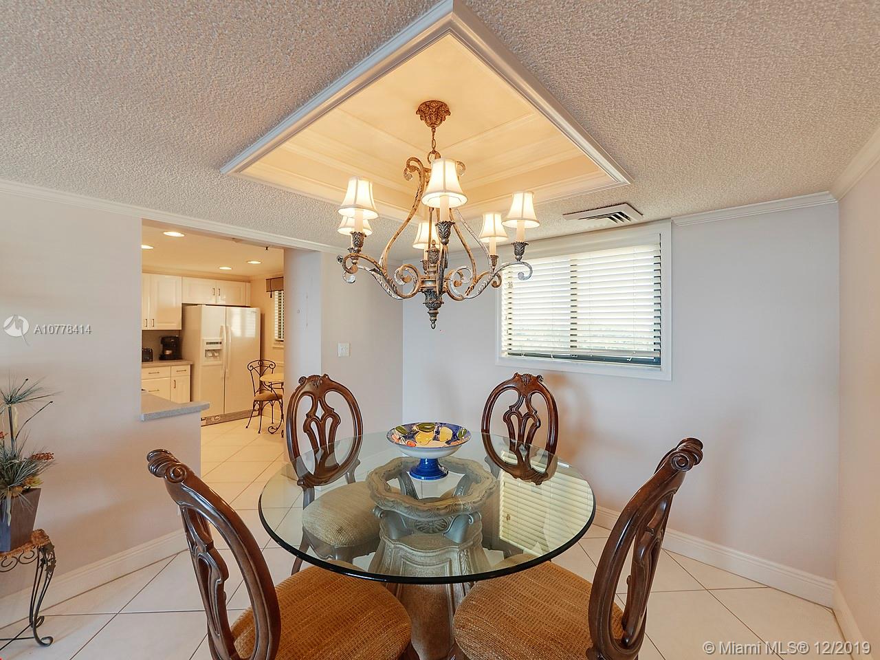 Jupiter, FL 33477,200 Ocean Trail Way #407