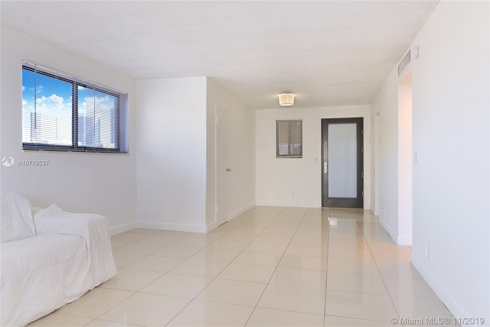 Hallandale Beach, FL 33009,301 Golden Isles Dr #414